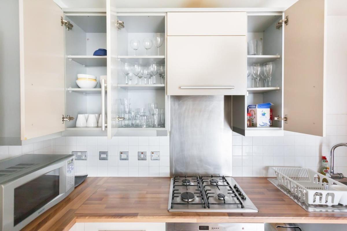 Cozy 2 Bedroom Near Tower Bridge Appartamento Londra
