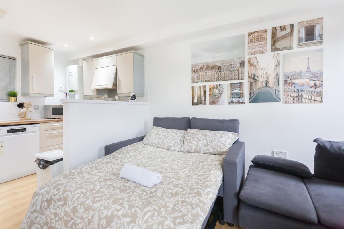 Cozy 2 Bedroom Near Tower Bridge * Londra