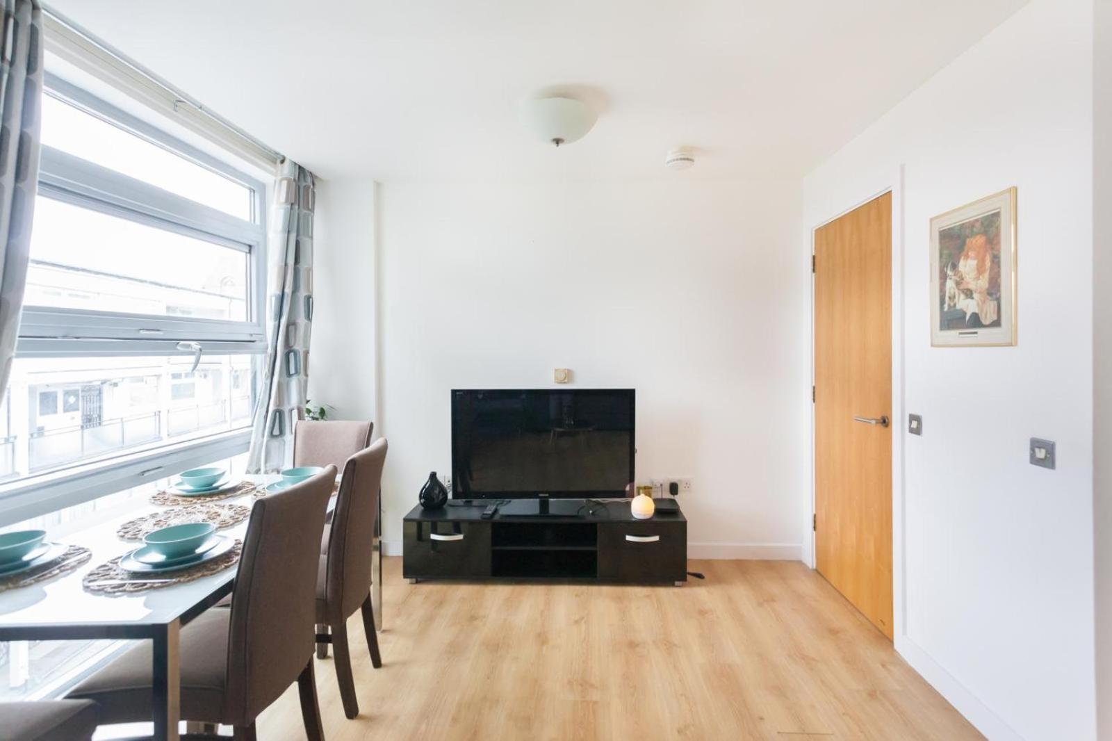 Apartment 2 Bed Entire
