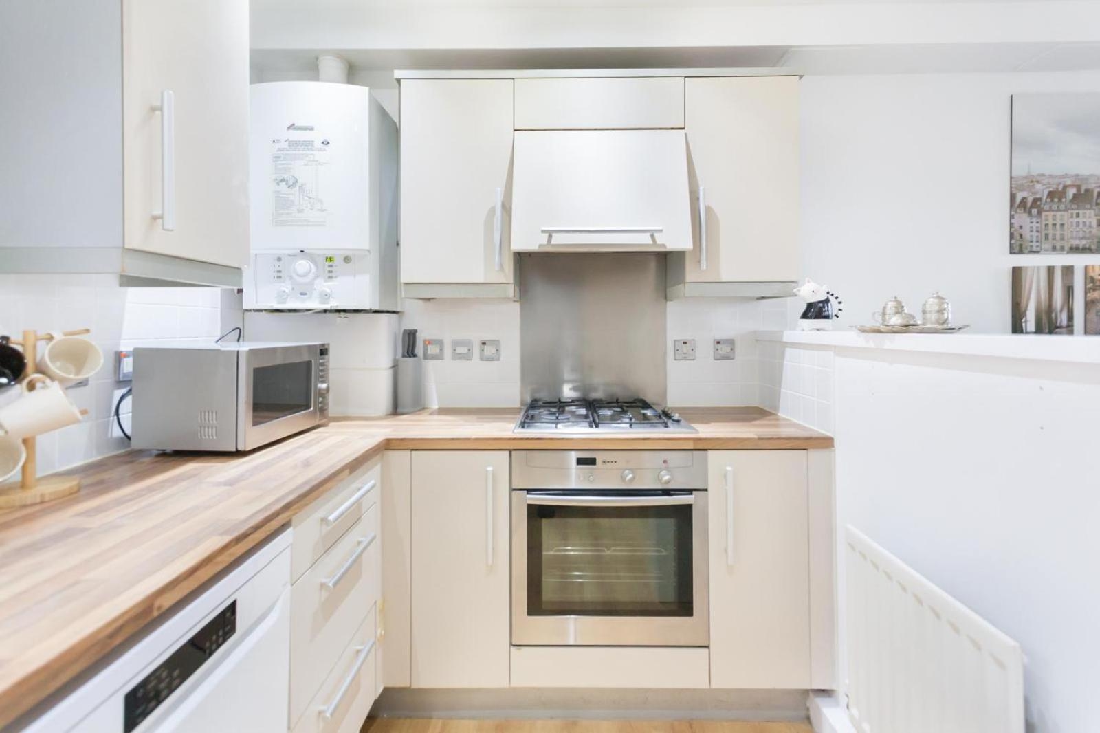 2 Bed Entire Apartment *