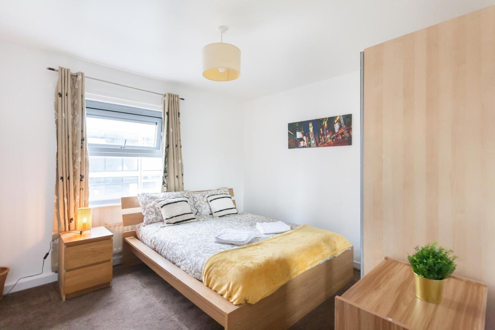 2 Bed Entire